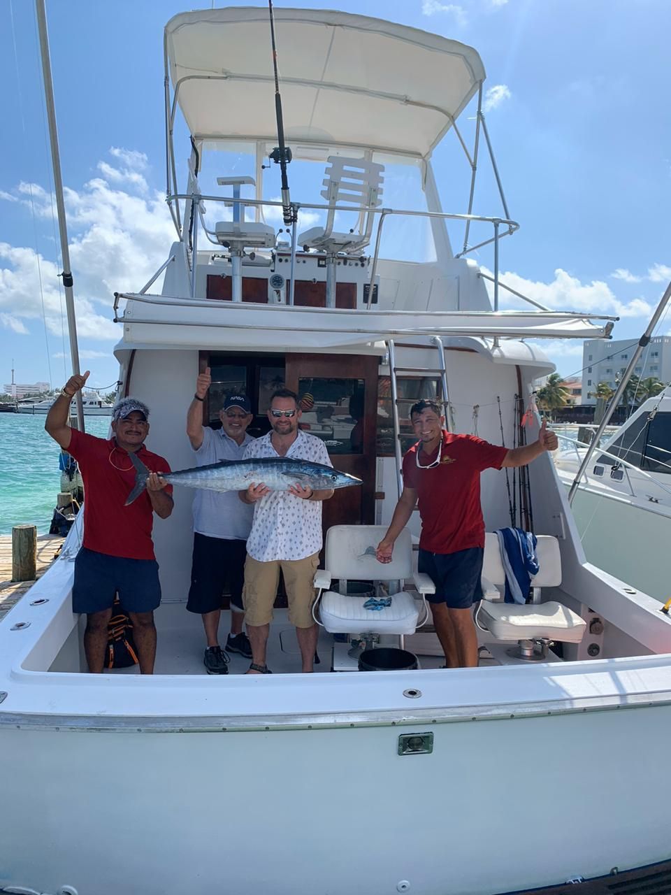 Chris Craft 37 Fishing Boat in Cancun & Isla Mujeres