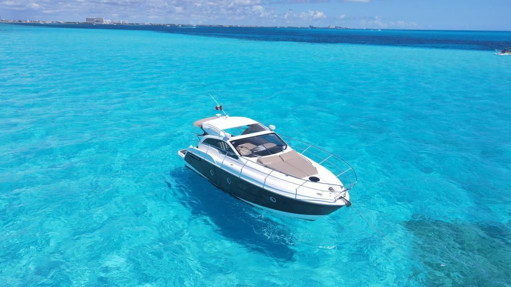 Sessa Marine 35 ft Private Yacht in Cancun